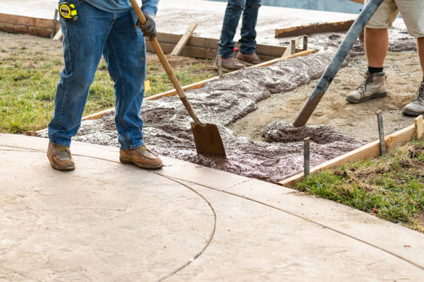 Best Custom Concrete Contractor  in Maple Lake, MN